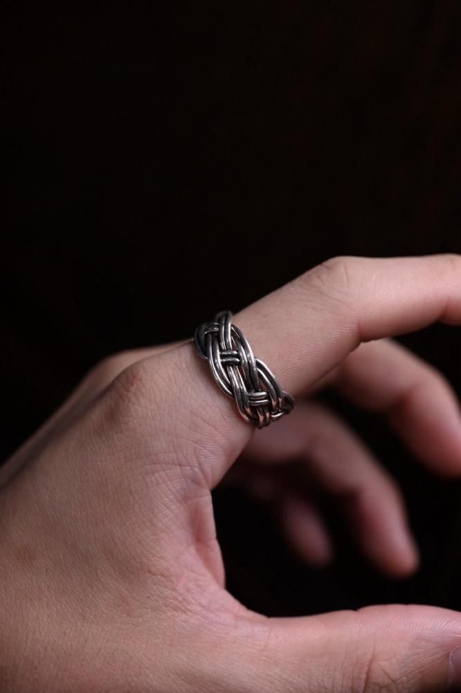 Vintage silver braid ring