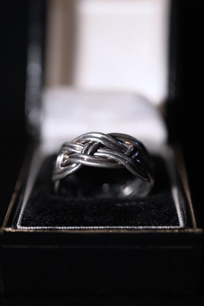 Vintage silver braid ring