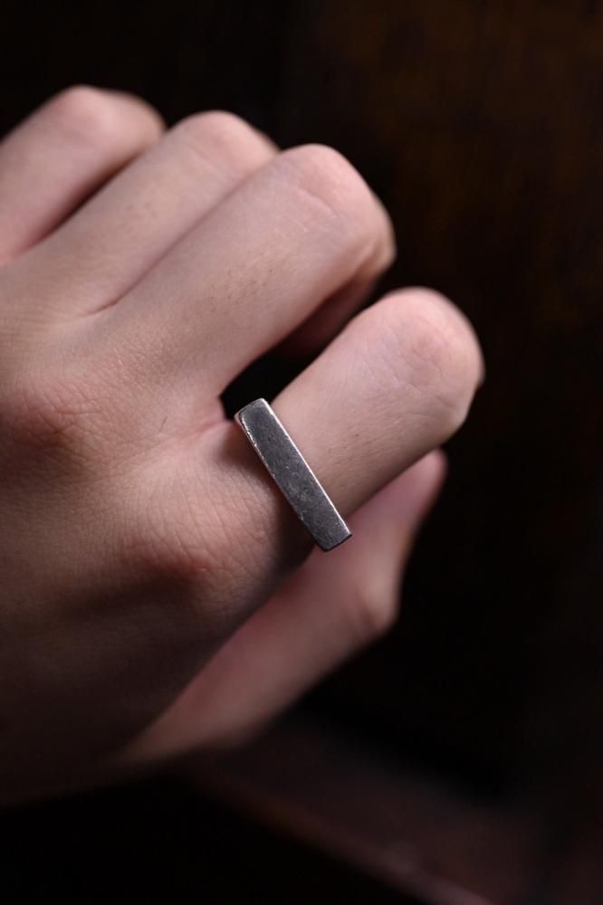 Vintage silver square ring