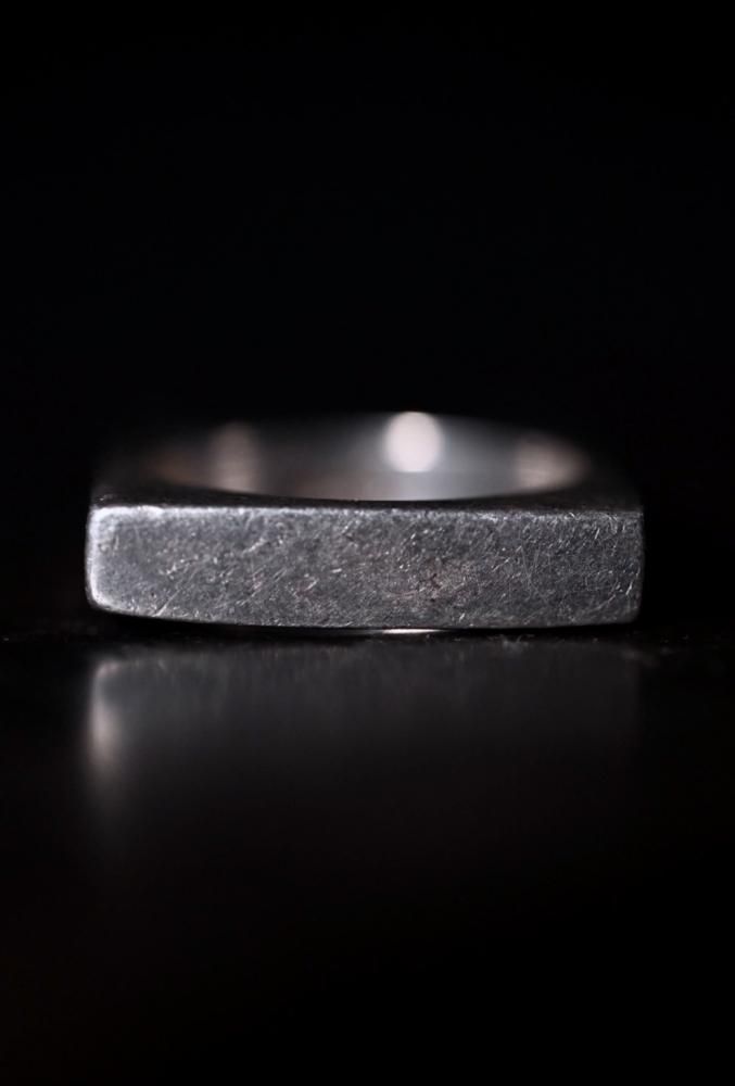 Vintage silver square ring
