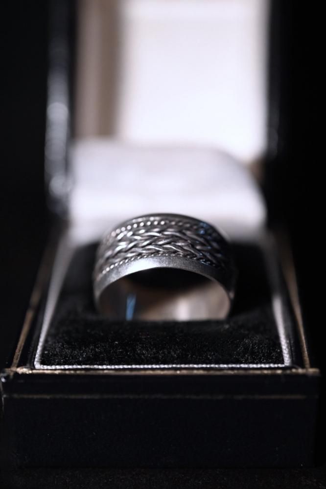 Vintage silver chain design ring