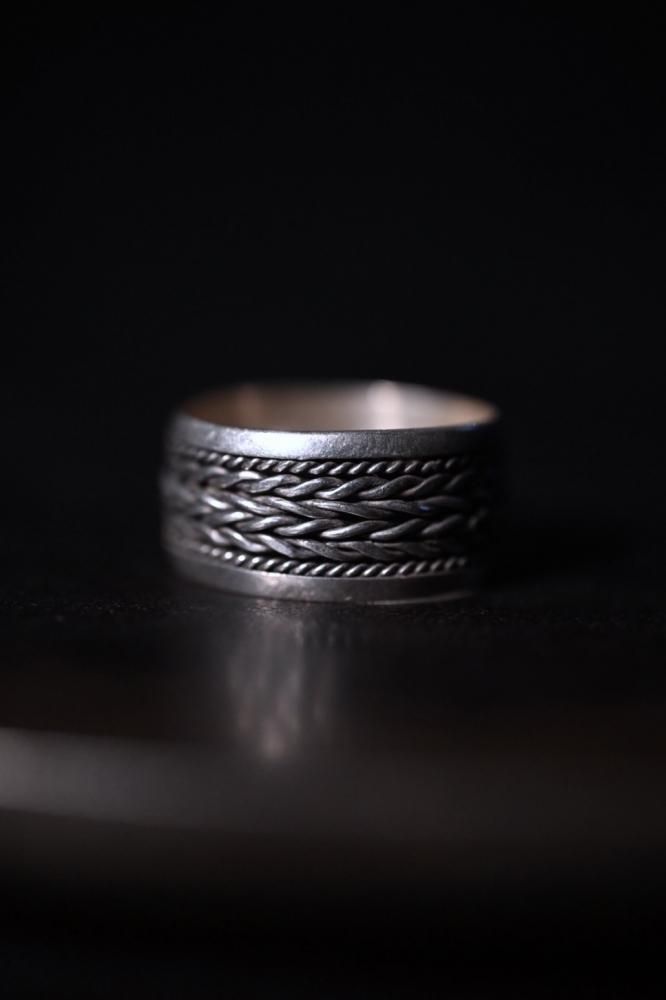 Vintage silver chain design ring