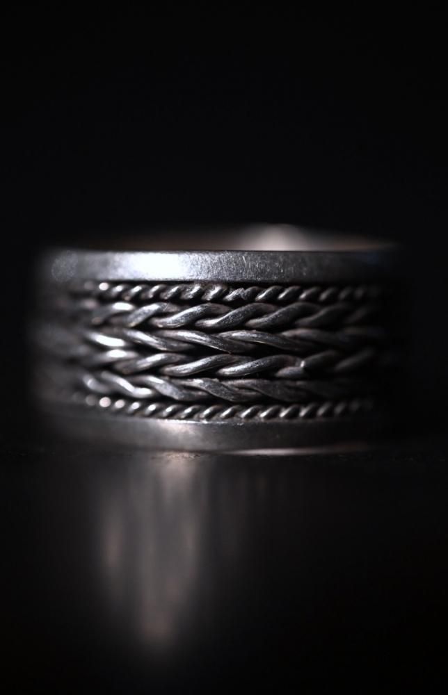 Vintage silver chain design ring