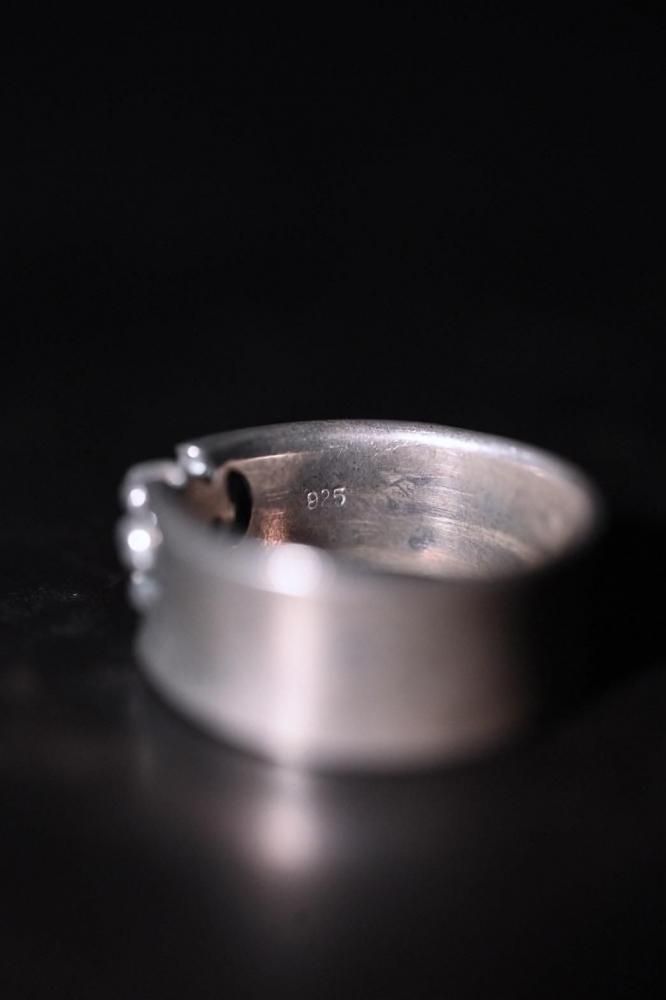 Vintage silver fleur de lis ring