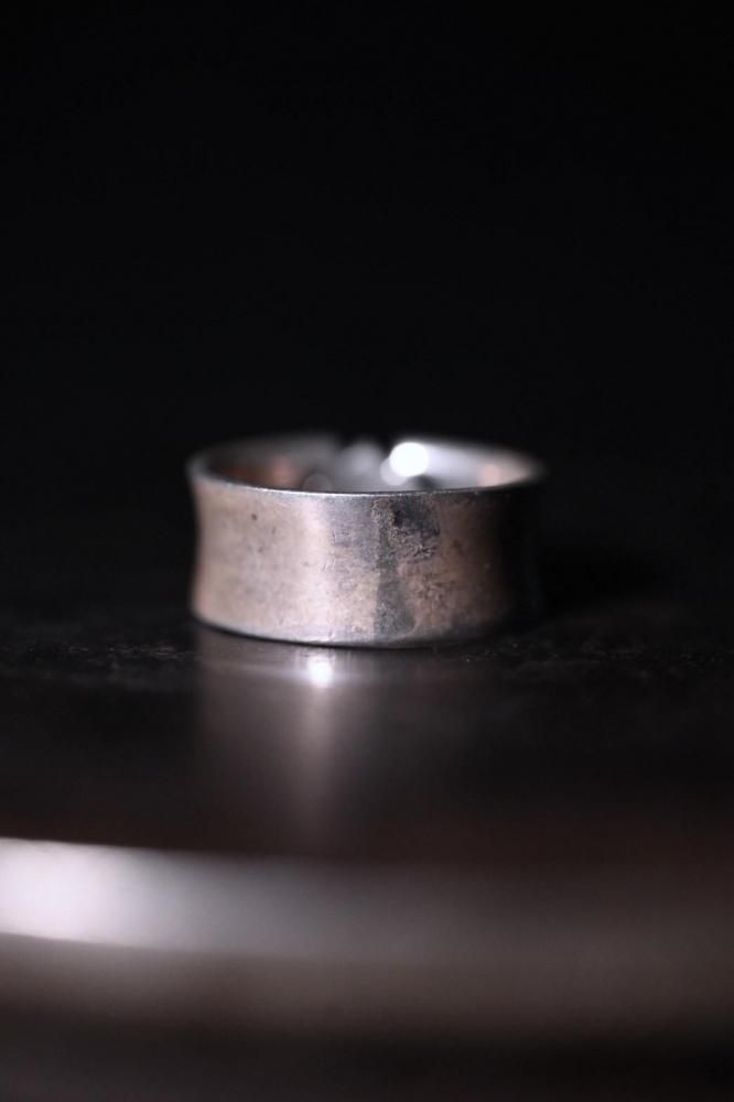 Vintage silver fleur de lis ring