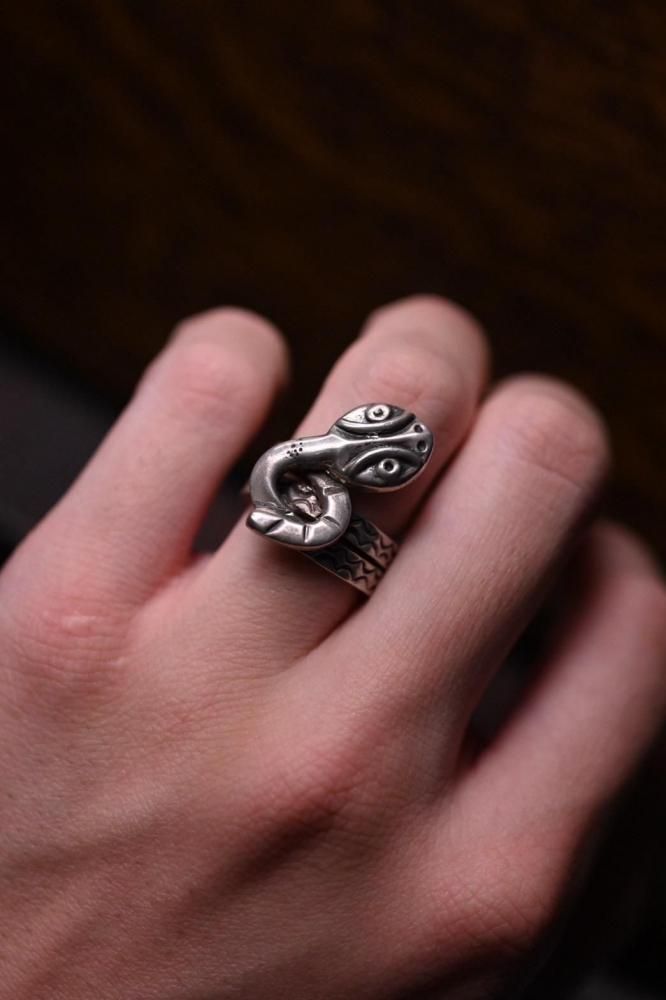 Vintage silver snake ring