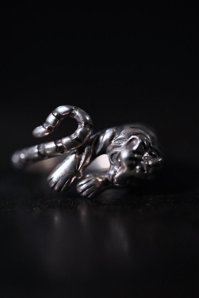 Vintage tiger silver ring