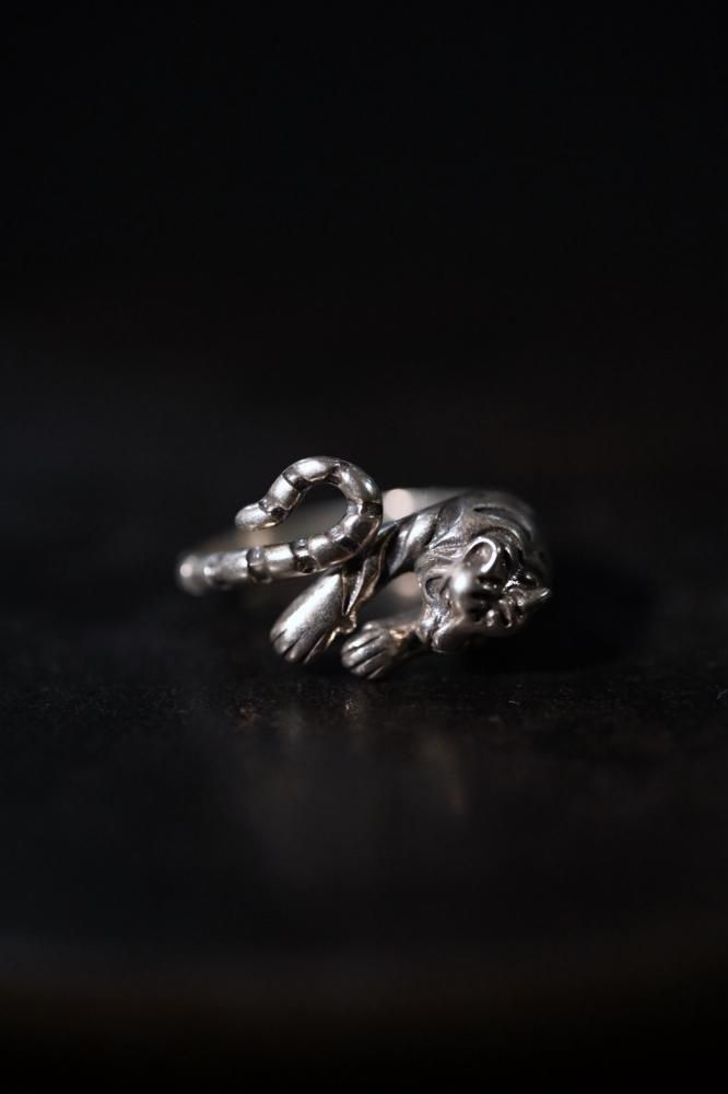 Vintage tiger silver ring