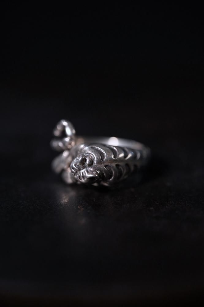 Vintage tiger silver ring