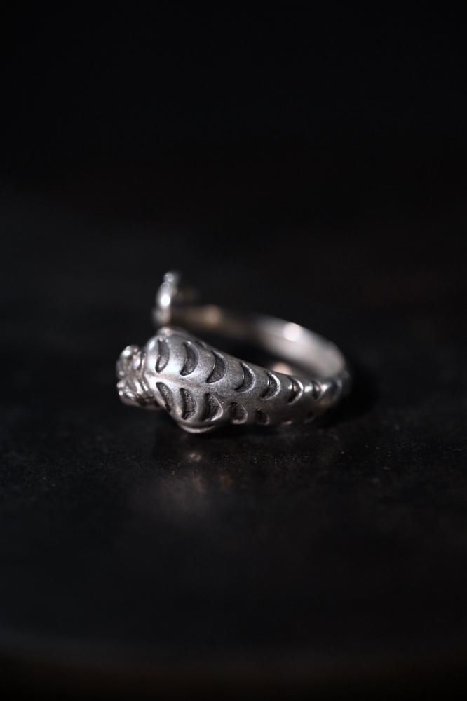 Vintage tiger silver ring