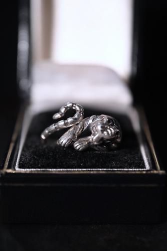 Vintage tiger silver ring