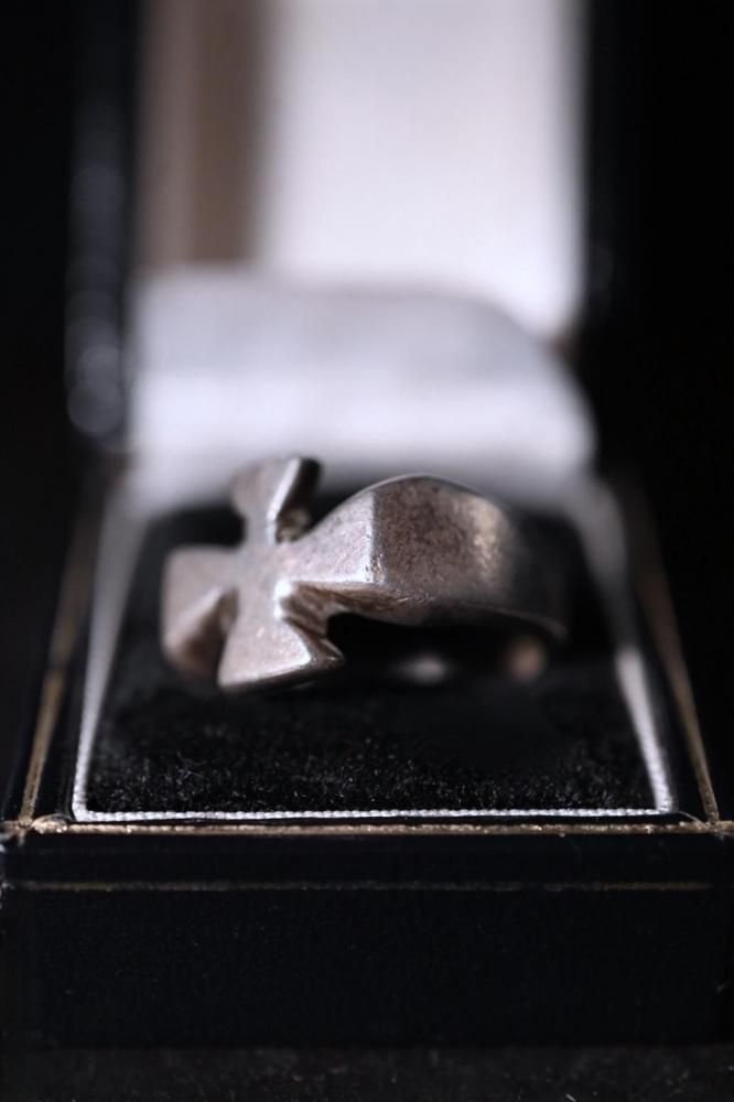 Vintage iron cross silver ring