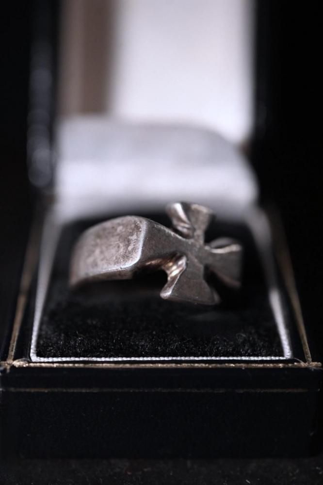 Vintage iron cross silver ring