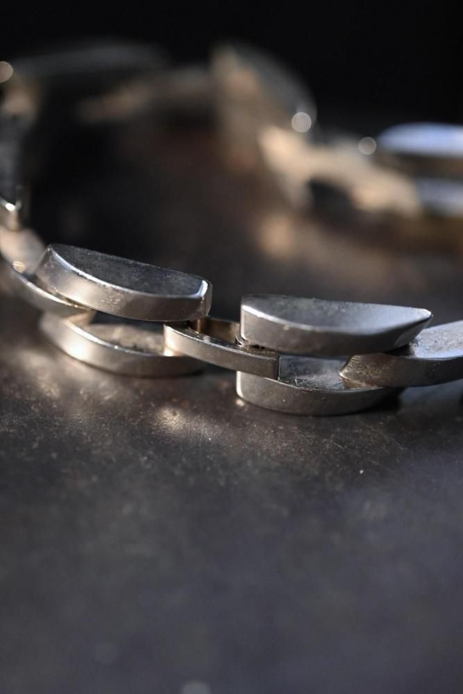 Vintage modern heavy silver bracelet