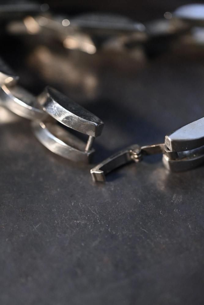 Vintage modern heavy silver bracelet