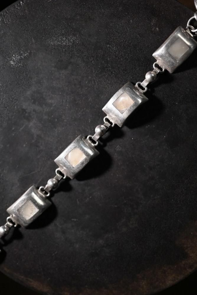 Vintage silver  shell bracelet