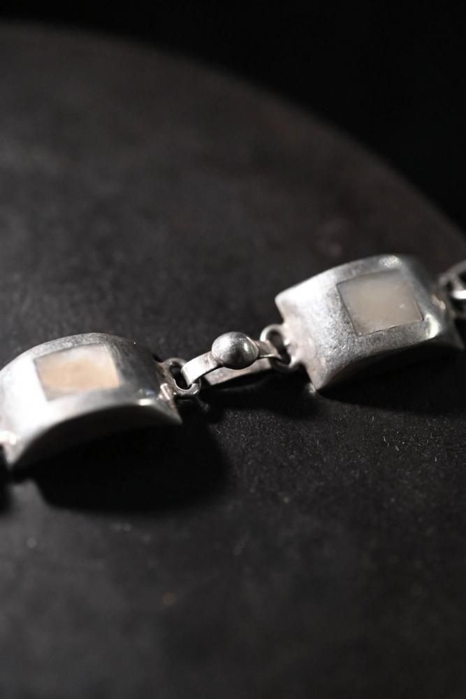 Vintage silver  shell bracelet