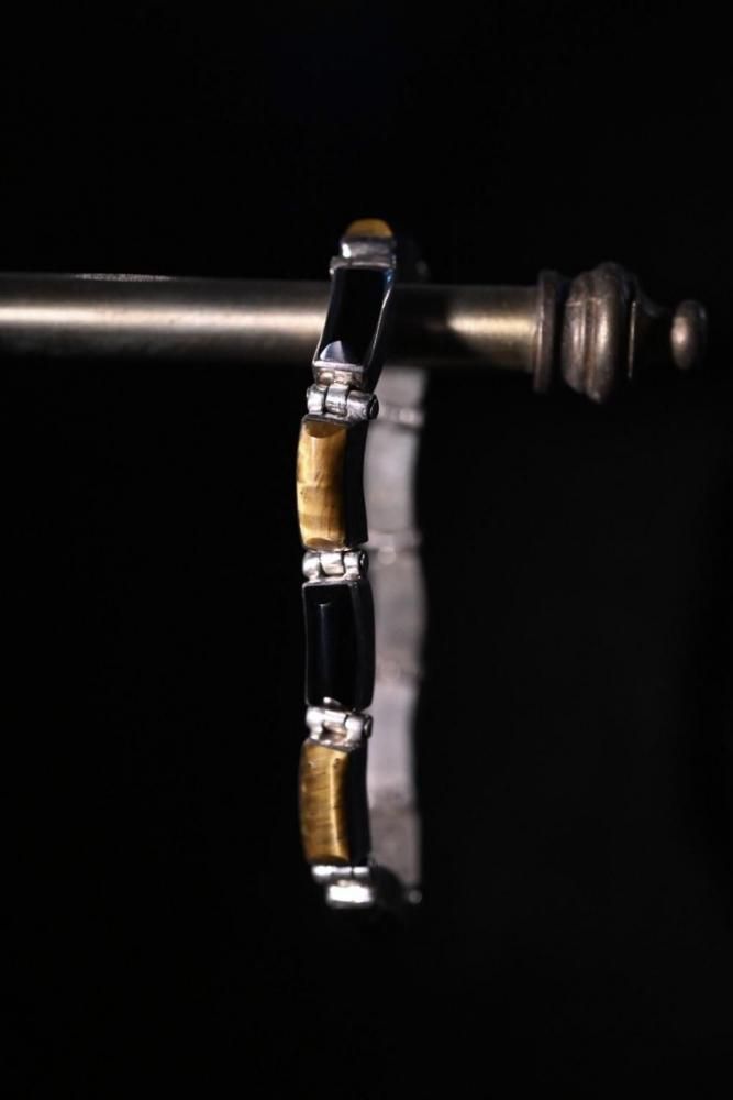 Vintage silver  tiger eye  onyx bracelet