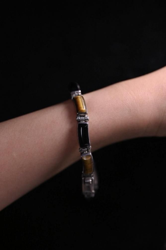 Vintage silver  tiger eye  onyx bracelet