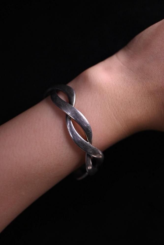 Mexico vintage silver bangle