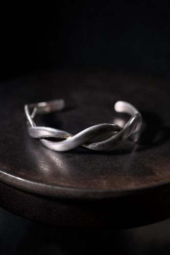 Mexico vintage silver bangle