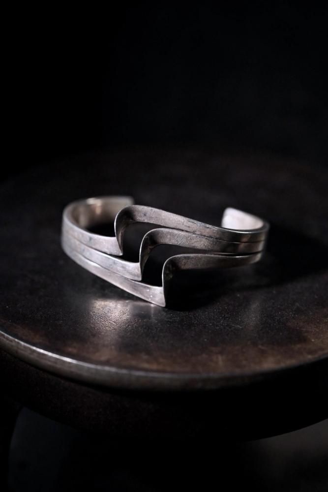 Mexico vintage silver bangle