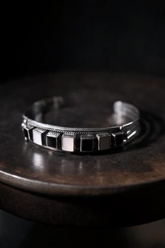 Vintage silver  shell  onyx bangle
