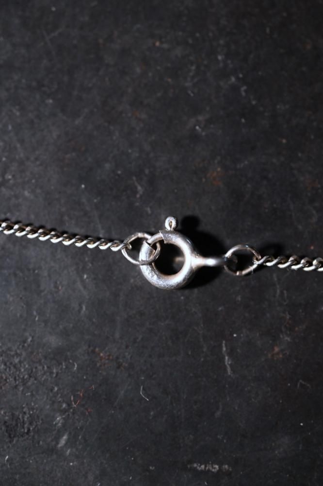 Vintage fleur de lis silver necklace