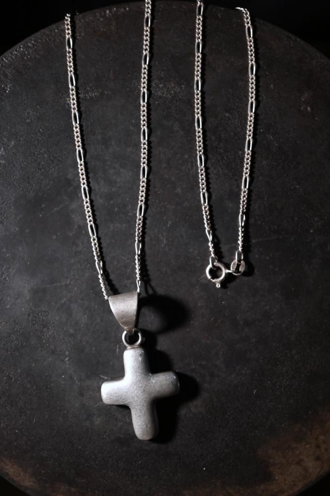 Vintage cross silver necklace
