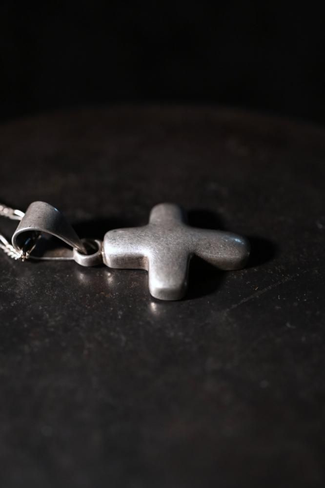 Vintage cross silver necklace