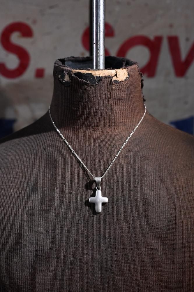 Vintage cross silver necklace