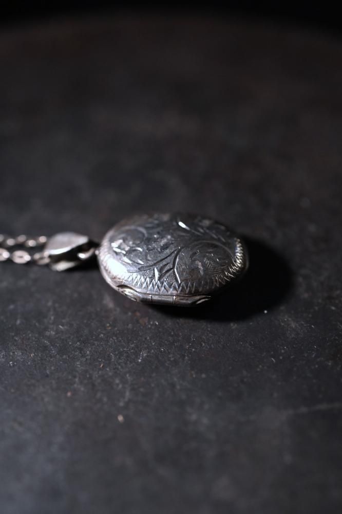 Vintage silver locket necklace