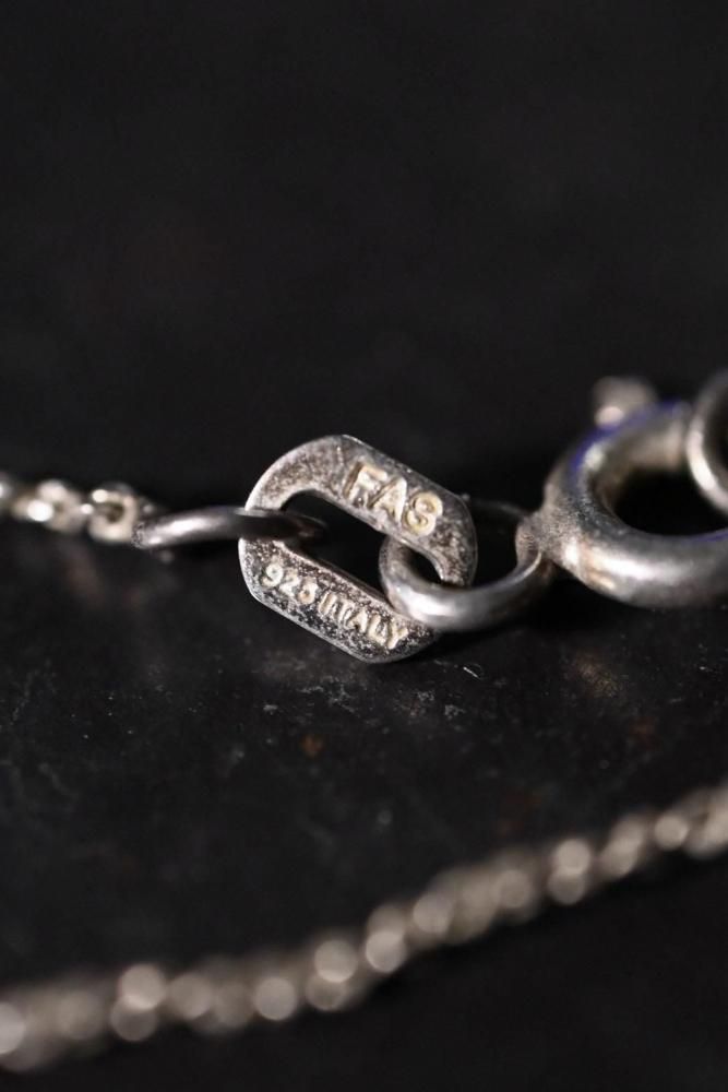 Vintage fleur de lis silver necklace