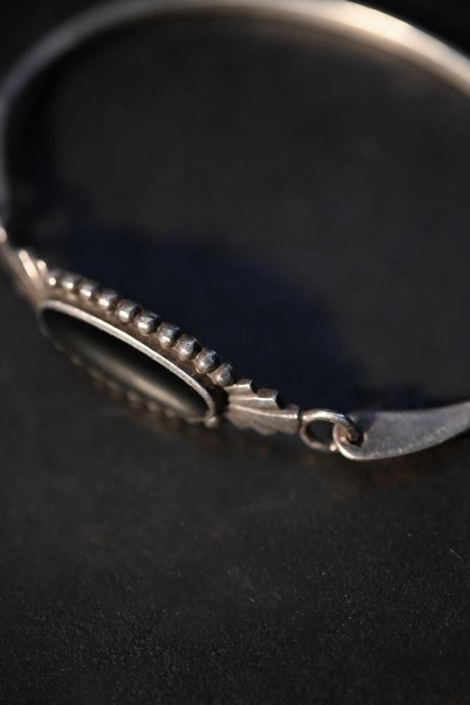 Vintage silver  onyx bracelet