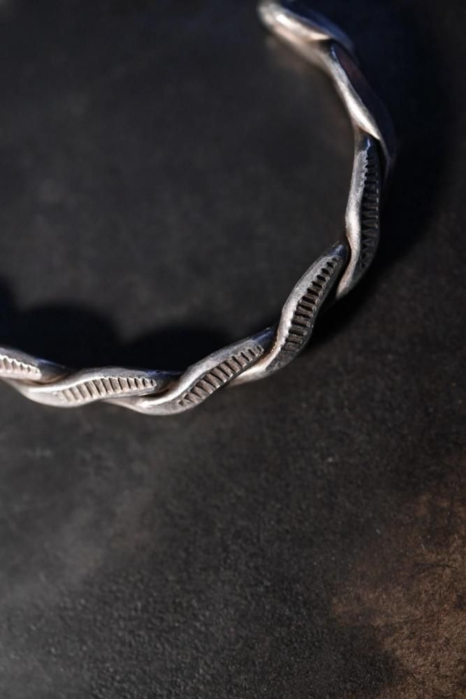 Vintage twisted silver bangle