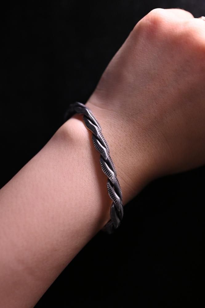 Vintage twisted silver bangle