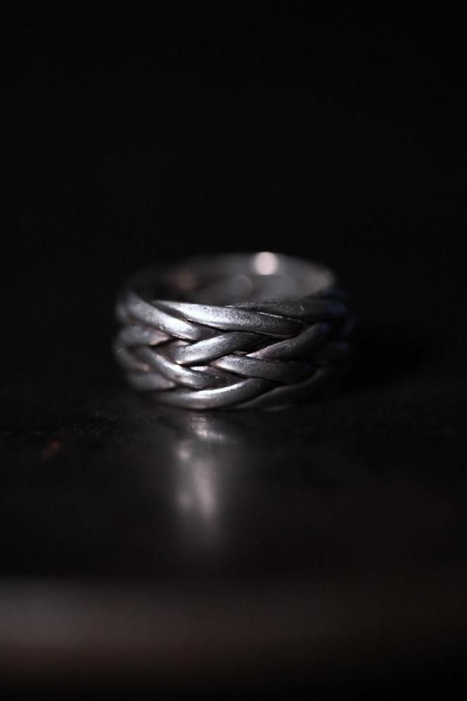 Vintage silver braid ring