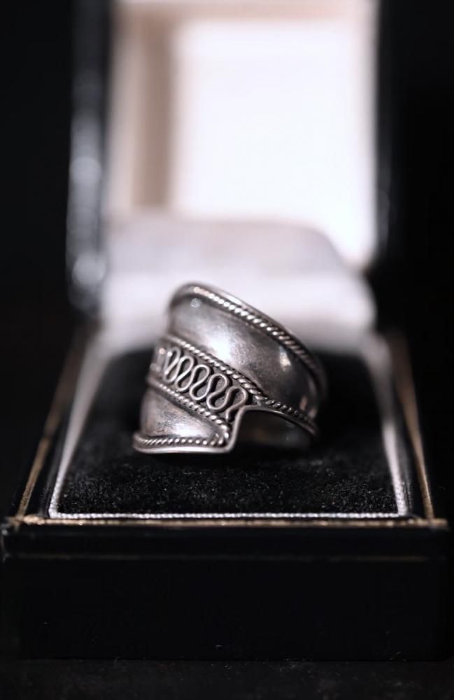 Vintage silver ring