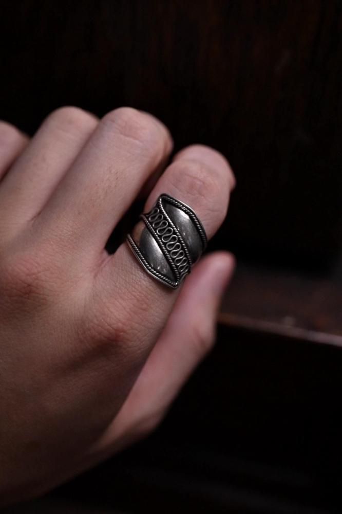 Vintage silver ring