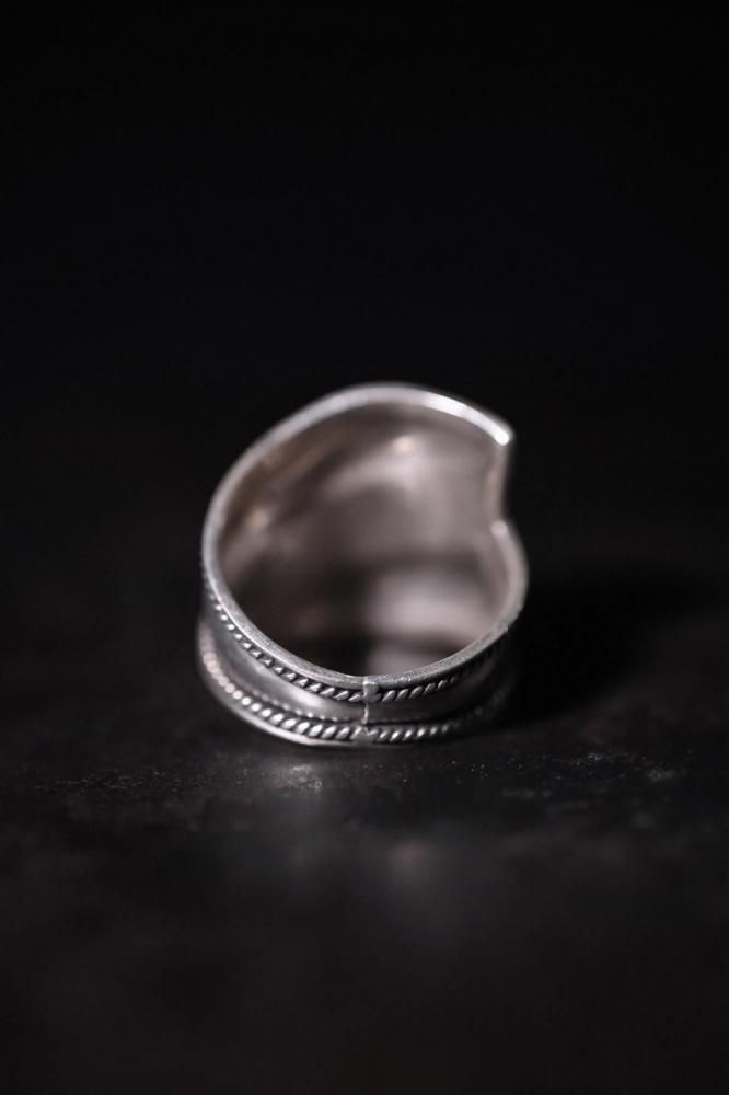 Vintage silver ring