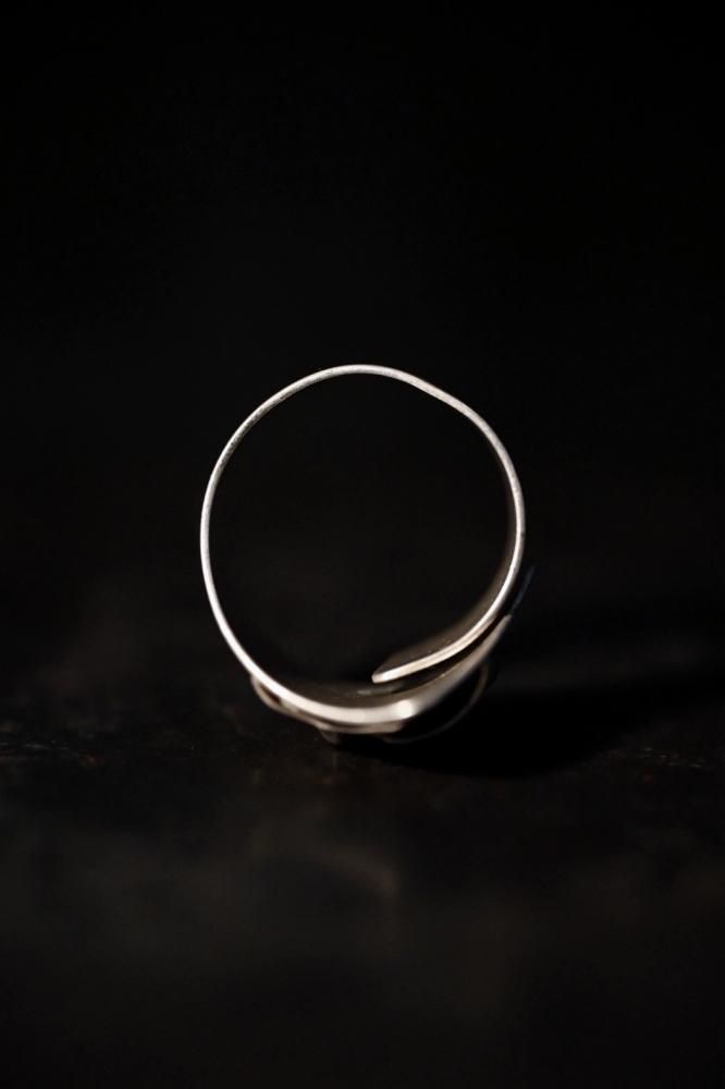 Vintage silver two face ring 18