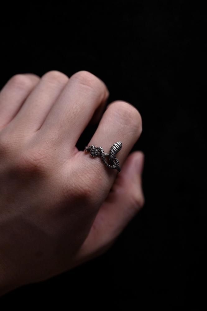 Vintage silver snake ring