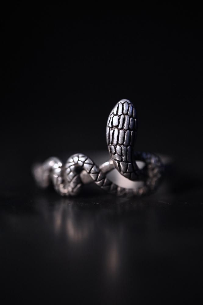 Vintage silver snake ring