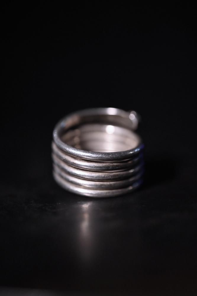 Vintage spring design silver ring