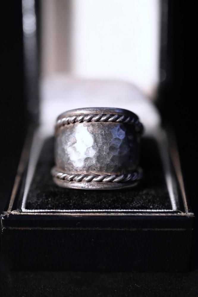 Vintage silver ring