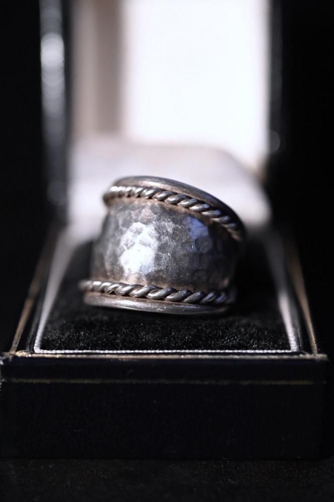 Vintage silver ring