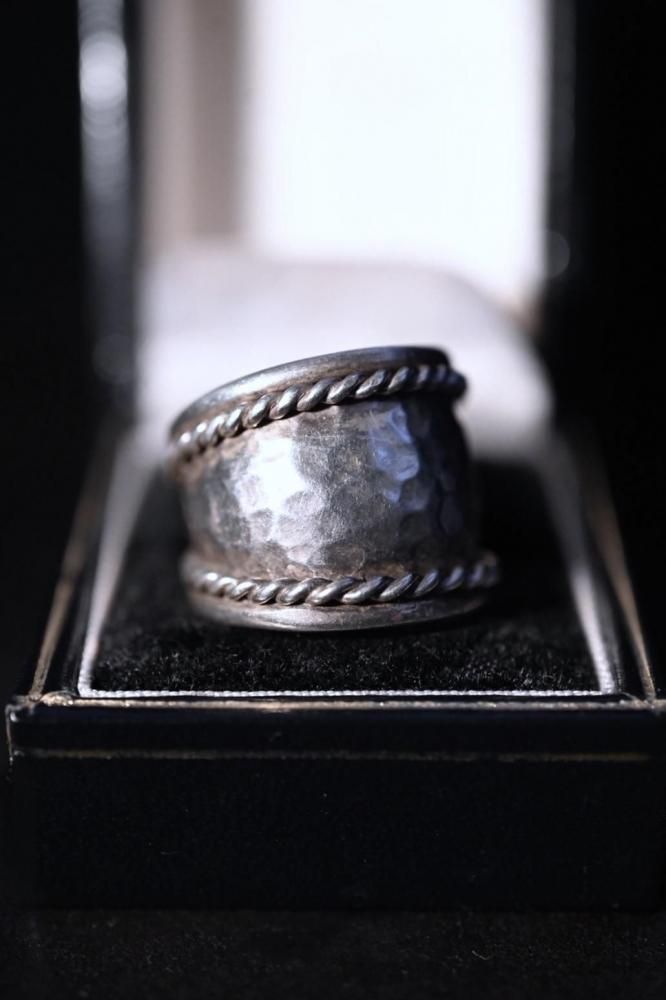 Vintage silver ring