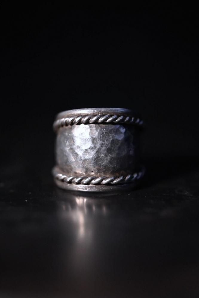 Vintage silver ring