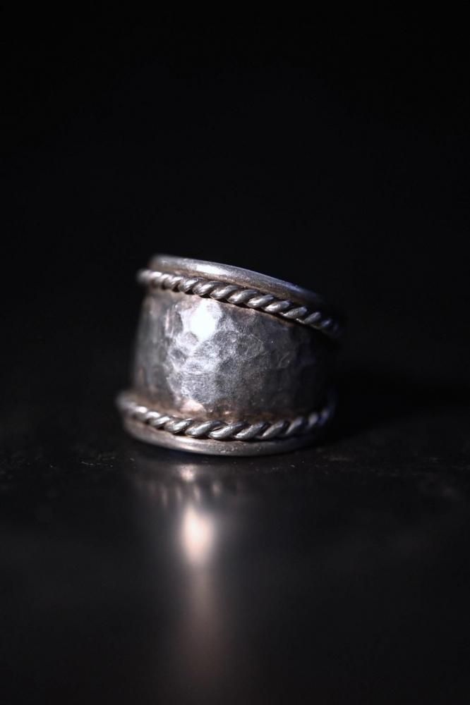 Vintage silver ring