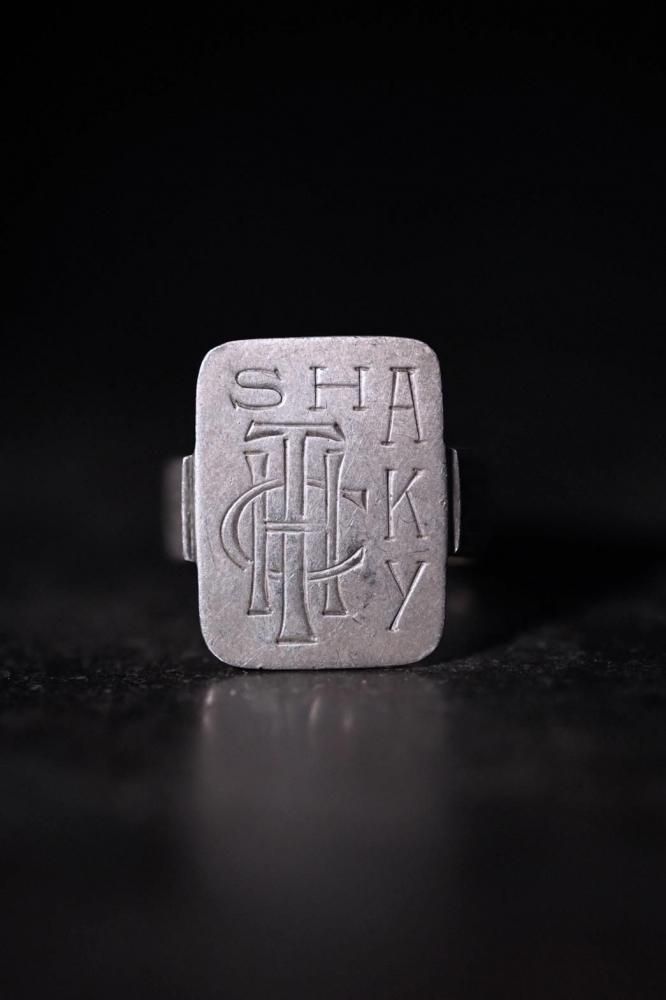 Mid 20th signet ring